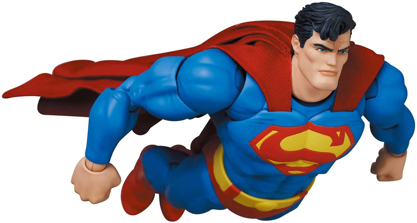 (PO) MAFEX Batman: The Dark Knight Returns - Superman