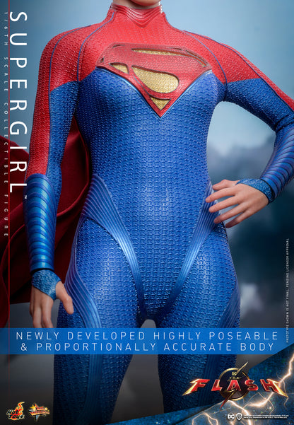 (PO) Movie Masterpiece Series MMS715 - The Flash - Supergirl