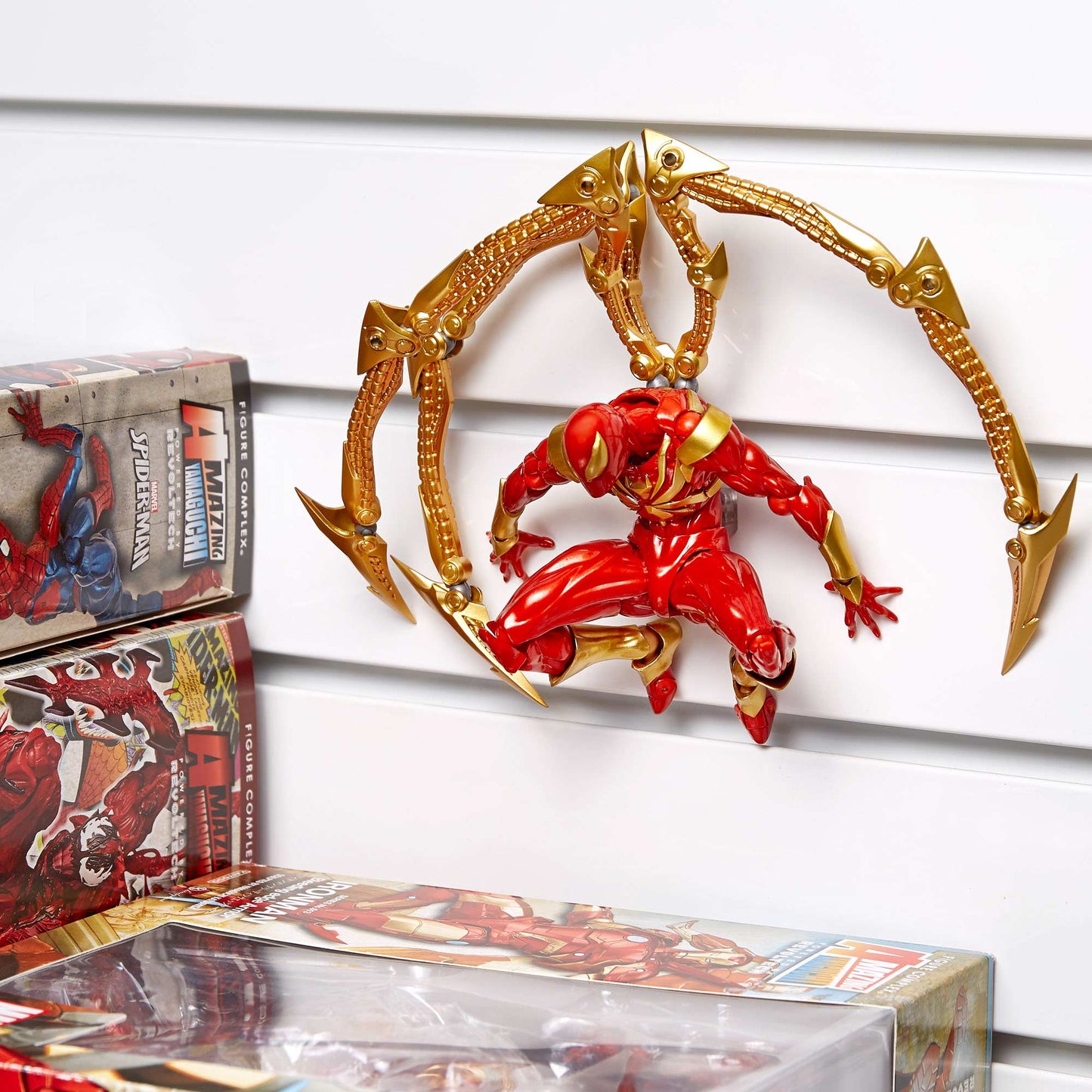 (PO) Amazing Yamaguchi Series No. 023 Ultimate Spider-Man Iron Spider