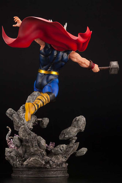 (PO) Marvel Avengers Thor Fine Art Statue