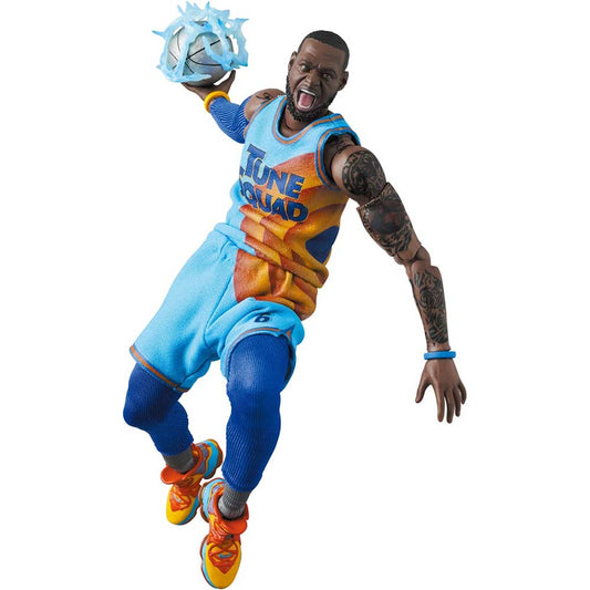 (PO) MAFEX Space Jam: A New Legacy - Lebron James